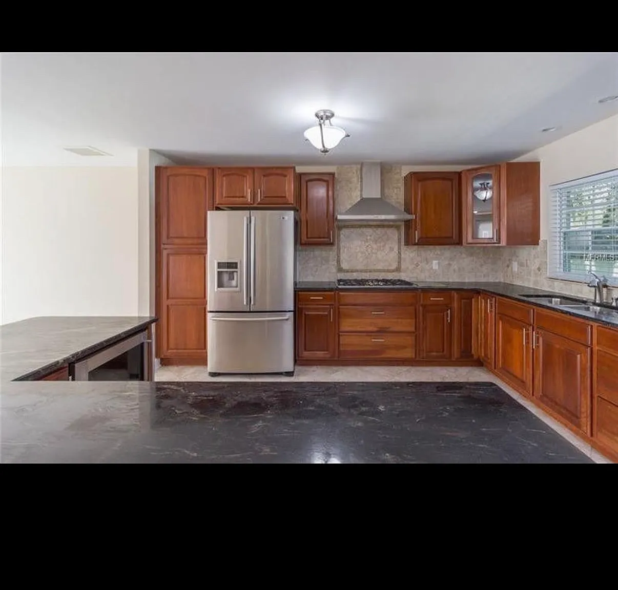 3 bed, 2.5 bath, 1598 sqft, $3,500 — Photo 4