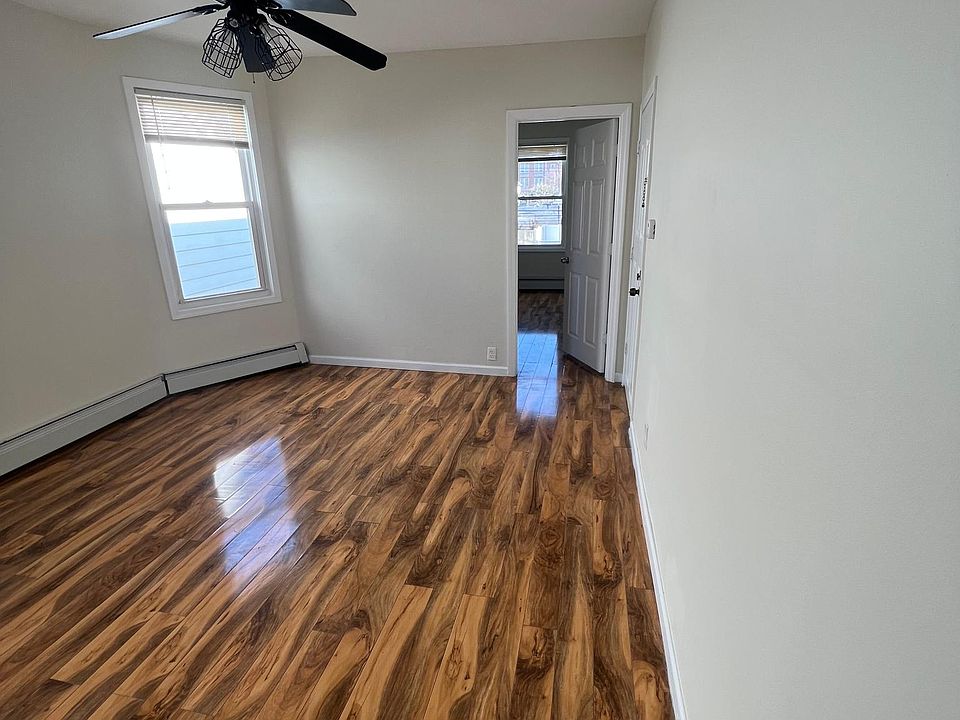 1st image of 54 Dubois Ave Floor 2