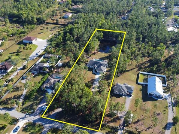 2540 27th Ave NE, Naples, FL 34120