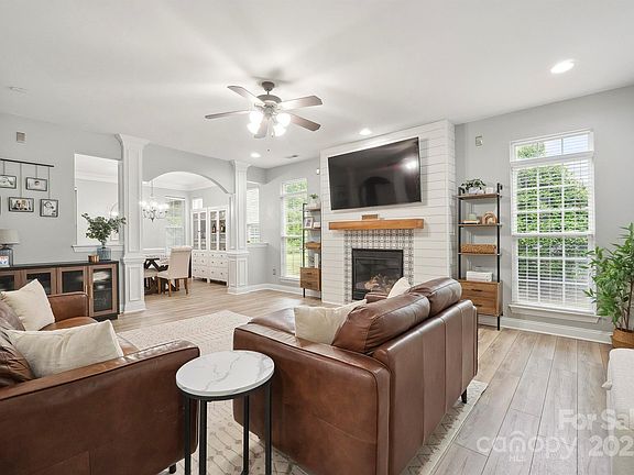 5th image of 13032 Windy Lea Ln