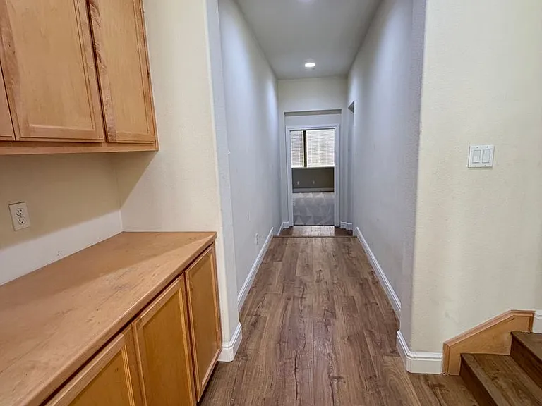 3035 Hastings Way — Photo 19