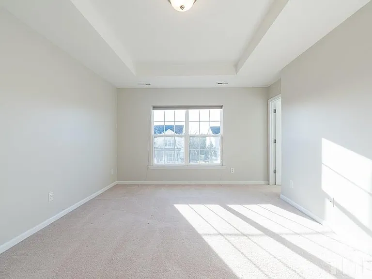 401 Wellspring Dr — Photo 24