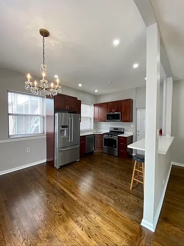 2 bed, 1.5 bath, 1500 sqft, $3,000 — Photo 2