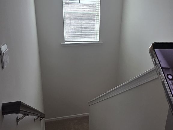 4th image of 204 Olive Branch St #204