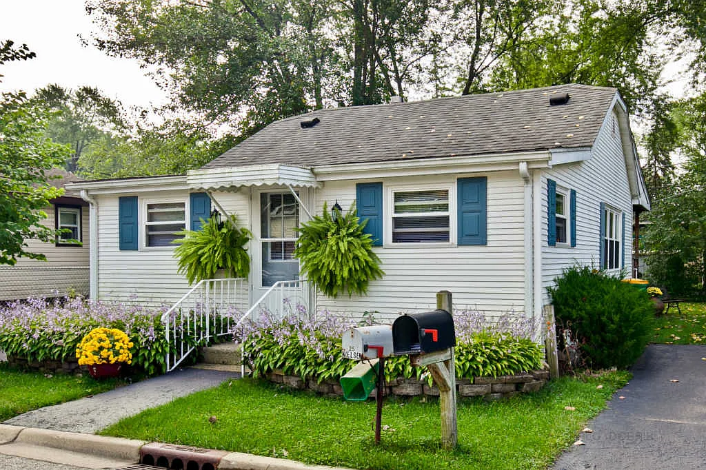 25 Covington Rd photo 1