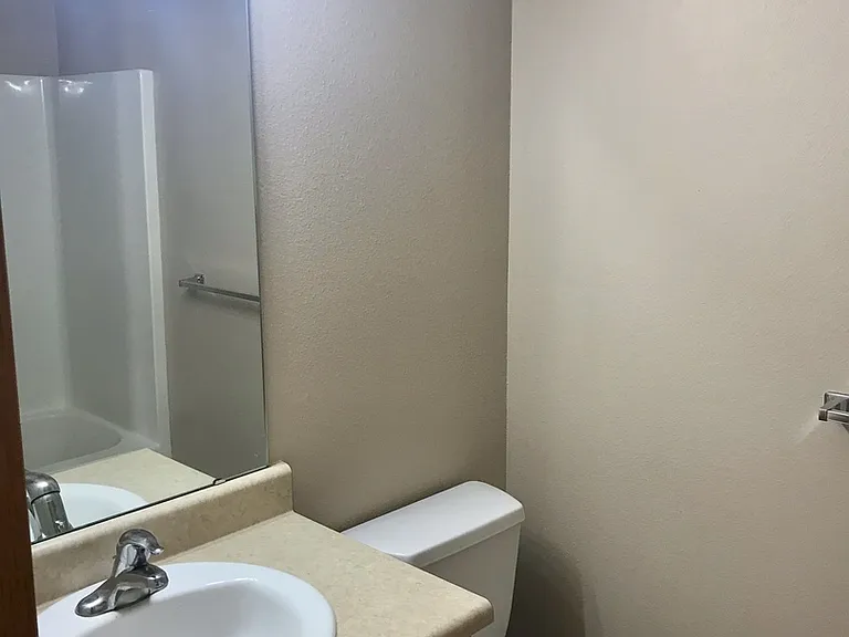 604B W Kimberly Ct — Photo 5