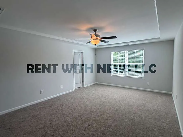 115 Hunston Dr — Photo 15