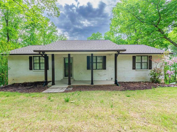 495 Spout Springs Loop, Muscle Shoals, AL 35661
