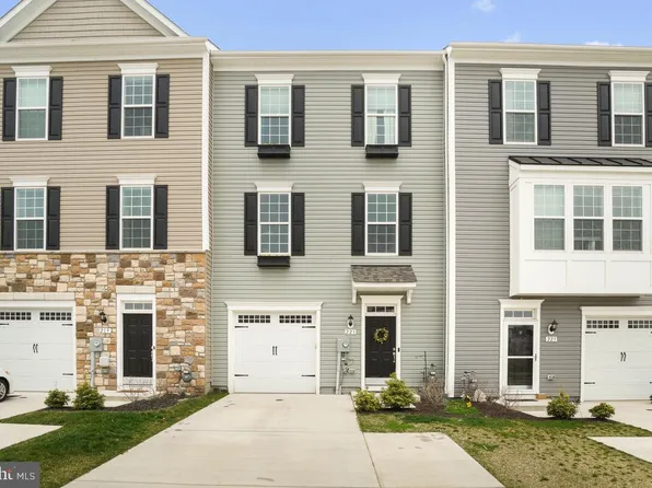 221 Longley Green Dr, Walkersville, MD 21793