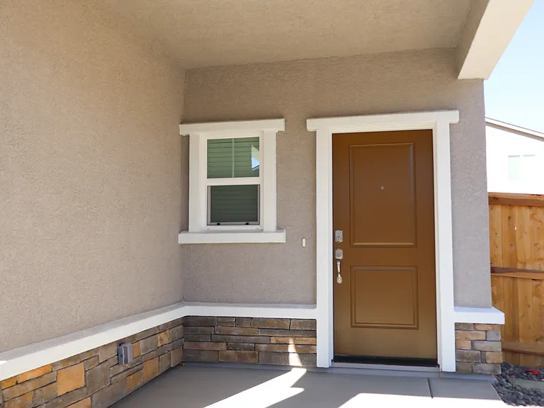 7767 Lone Prairie Rd — Photo 4