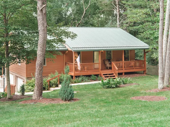 31252 Deerfield Dr, Logan, OH 43138