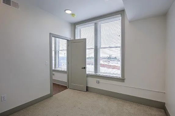Lofts at 505 — Photo 3