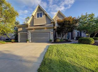 9805 W 145th St, Overland Park, KS 66221