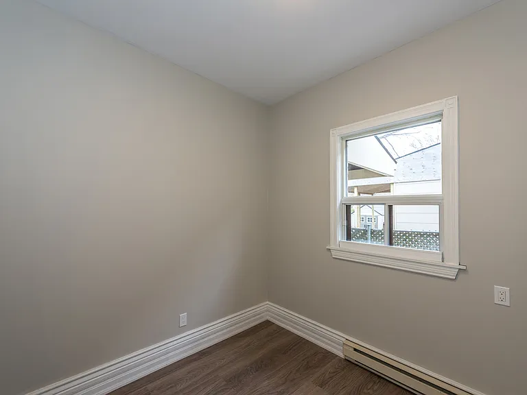 32 Cartwright St — Photo 17
