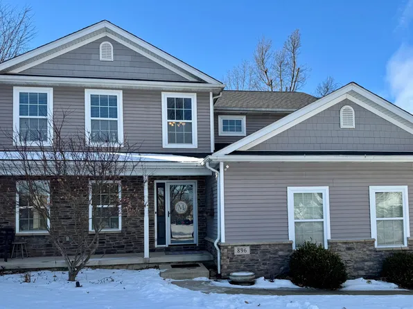 896 London Ln, Valparaiso, IN 46383