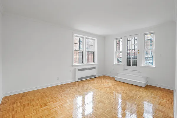 Rented by Bond New York | media 6