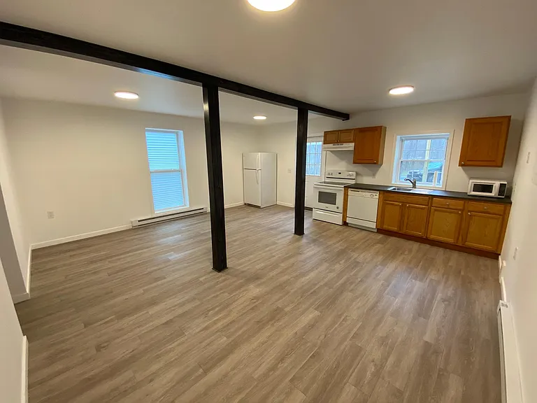 4983 Irish Rd #B — Photo 4