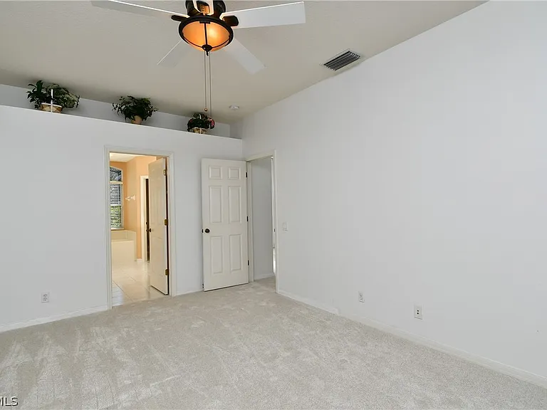 12790 Meadow Hawk Dr — Photo 11