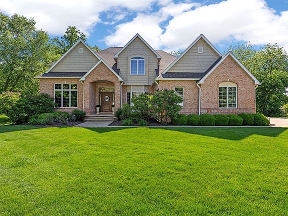 3rd image of 1630 Mackenzie Dr