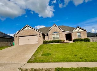 800 Venice St, Centerton, AR 72719