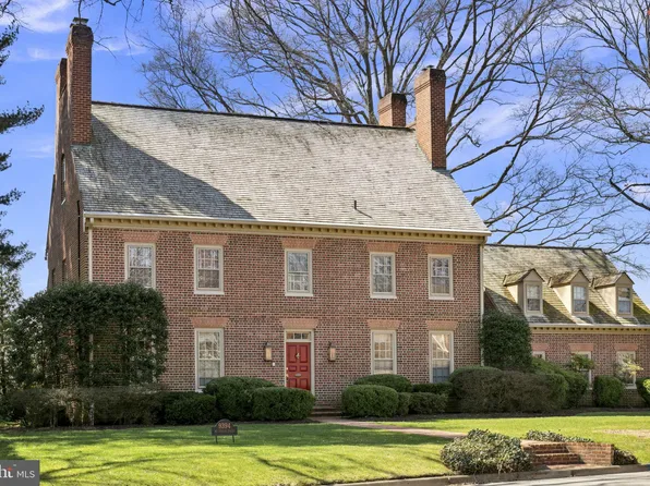 9394 Mount Vernon Cir, Alexandria, VA 22309