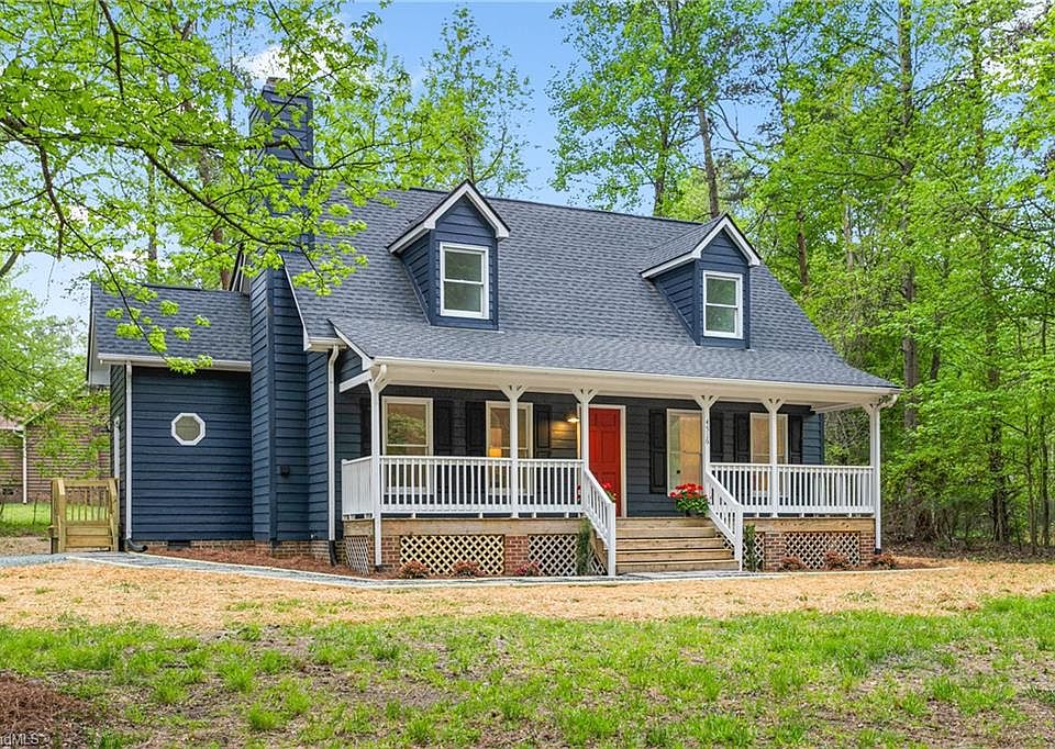 1st image of 4516 Schoolway Dr