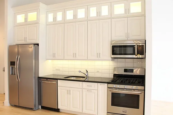 Rented by Level Group | media 30