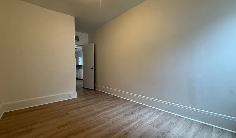 3 Charles St #2L — Photo 7