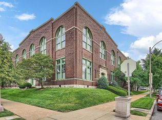 4242 Laclede Ave APT 225, Saint Louis, MO 63108