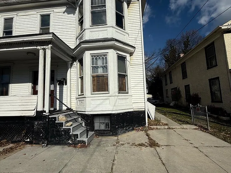 316 W Martin St #B — Photo 2
