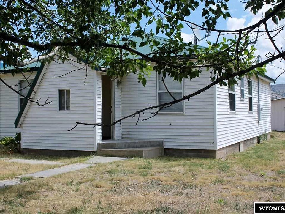 1st image of 239 Decker St