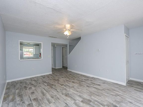 4th image of 792 Lucaya Dr #A