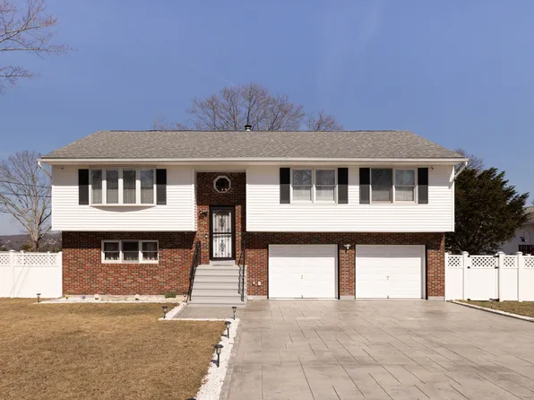 106 Sabal Drive, Waterbury, CT 06708