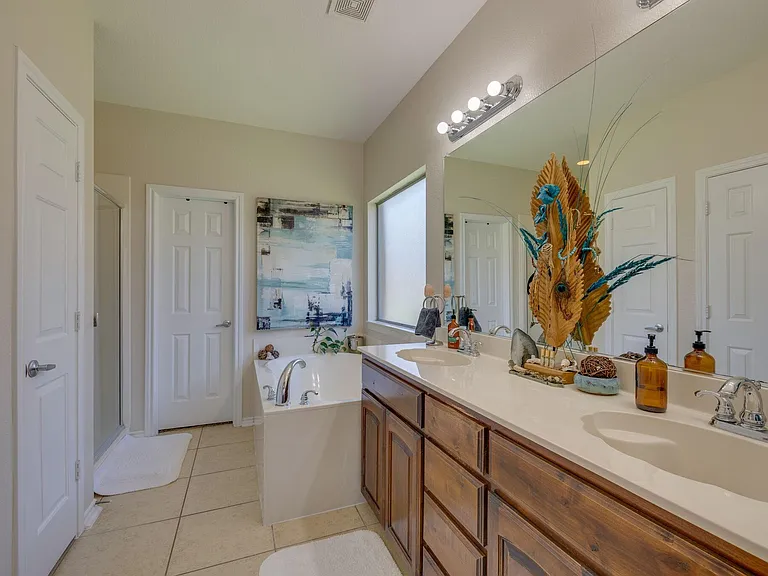 10826 Calderwood Ln — Photo 22