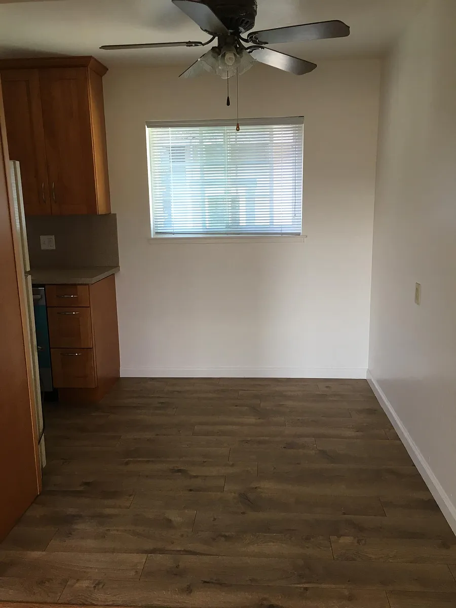 Building Photo - 28 Finger Ave #5