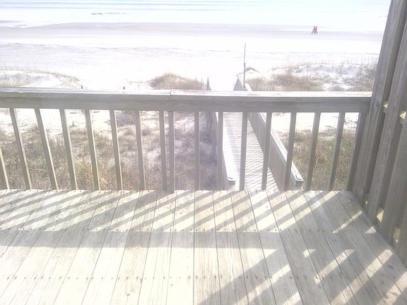 4th image of 2011 Ocean Dr