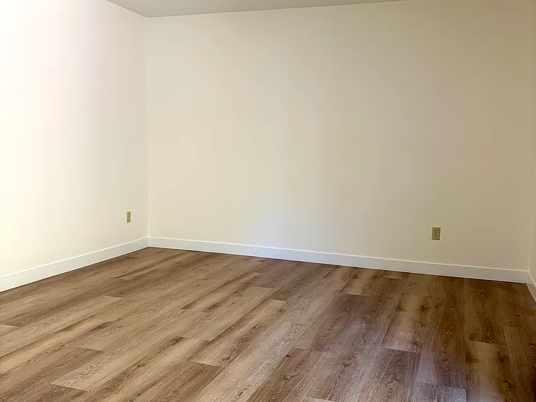31016 Hawksmoor Dr — Photo 17