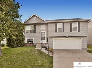 5455 S 194th St, Omaha, NE 68135