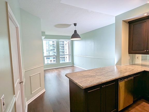 4th image of 628 Fleet St #1015