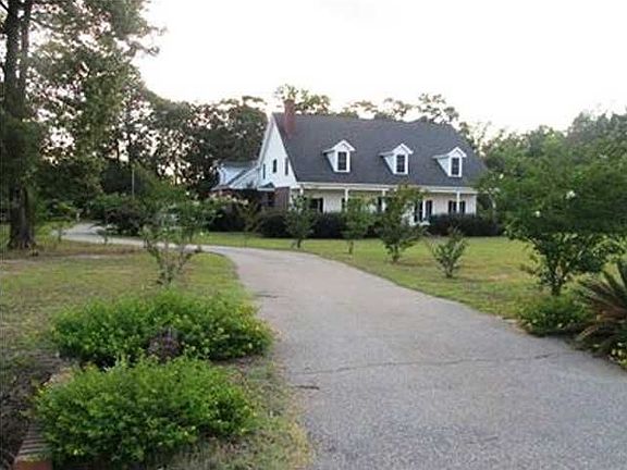 5th image of 105 Hollis Ferry Ct