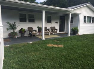 300 Vista Rd, Bluefield, WV 24701