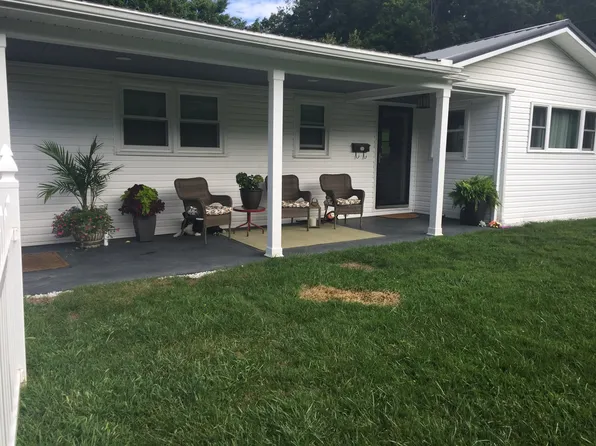 300 Vista Rd, Bluefield, WV 24701