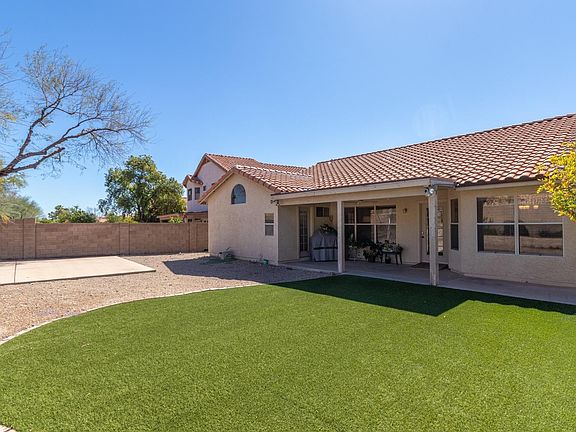 5th image of 2128 E Cathedral Rock Dr