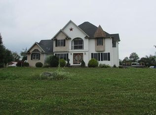 86 E Maple Rd, Nescopeck, PA 18635