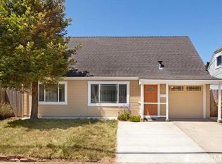 548 Inverness Dr, Pacifica, CA 94044