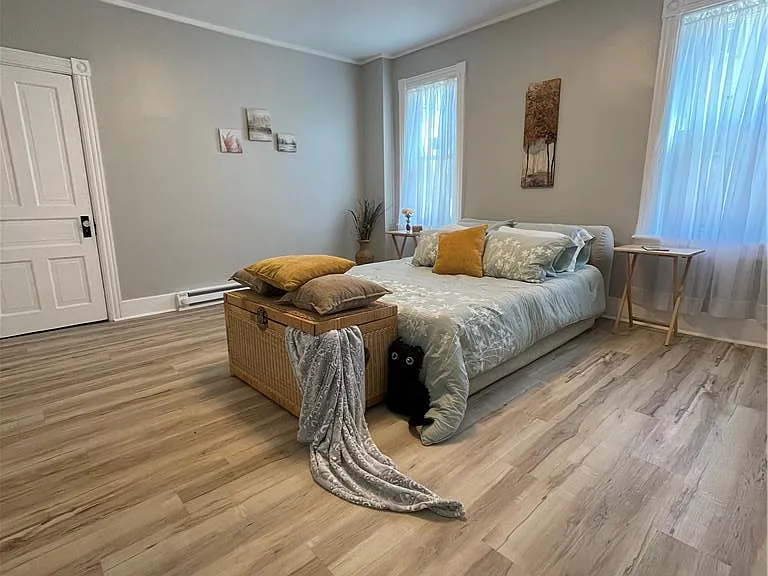 648 Line St #1 — Photo 13