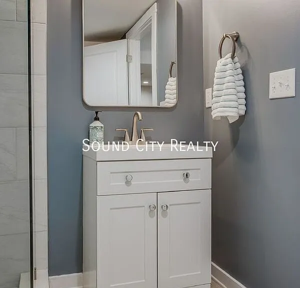2929 Emery Dr — Photo 27