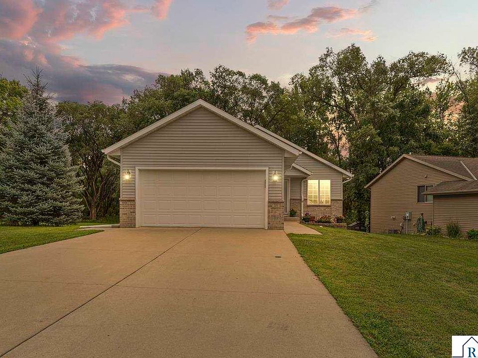1st image of 109 Connie Ln