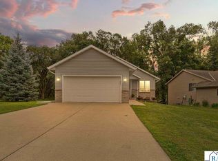 109 Connie Ln, Eagle Lake, MN 56024