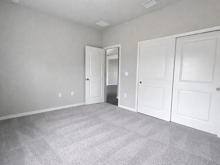 1843 NW 20th Pl — Photo 13